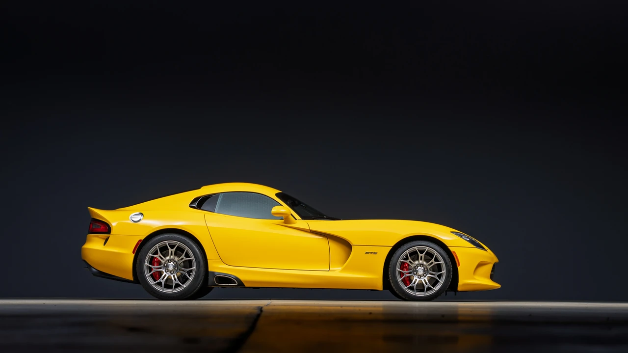 2013 Dodge Viper 5th Gen - Image 15 of 31