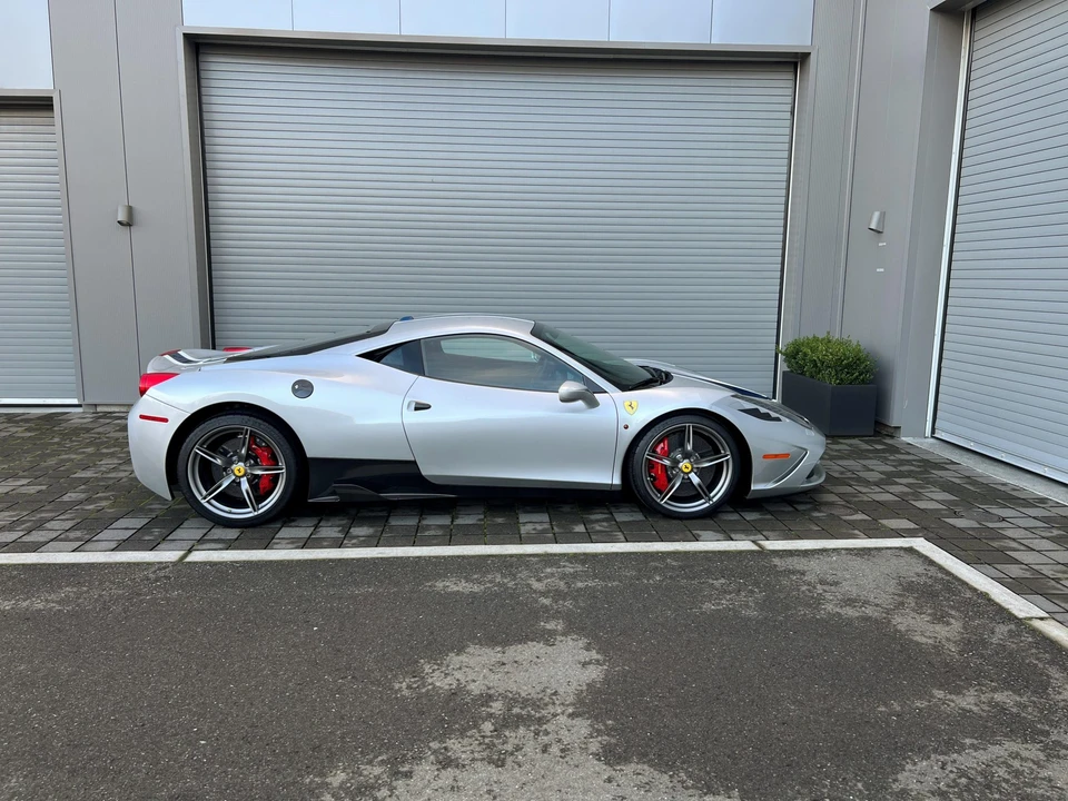 2014 Ferrari 458 Speciale - Image 6 of 31