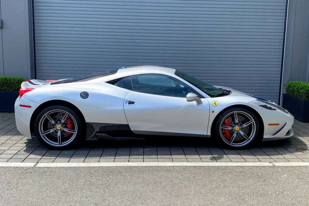 2014 Ferrari 458 Speciale - Image 8 of 31