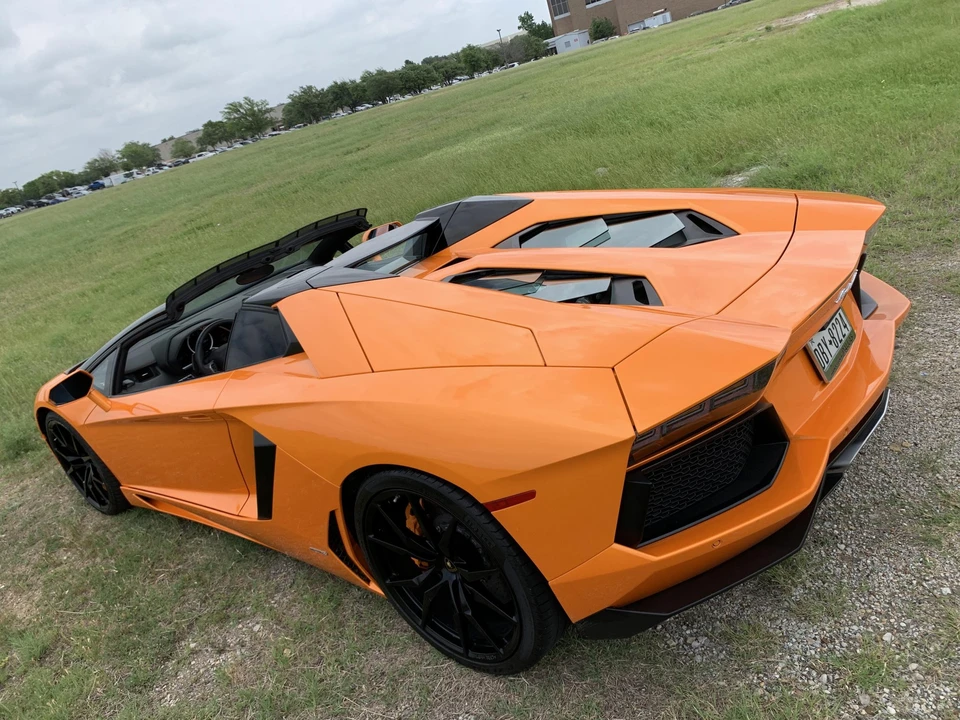 2014 Lamborghini Aventador LP700-4 - Image 15 of 31