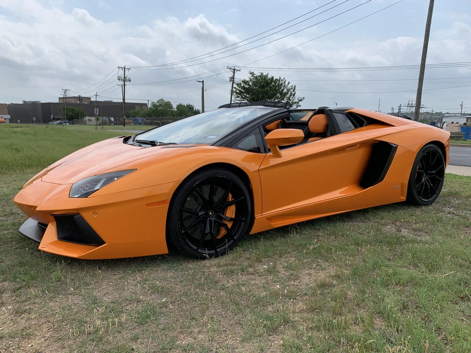 2014 Lamborghini Aventador LP700-4 - Image 6 of 31