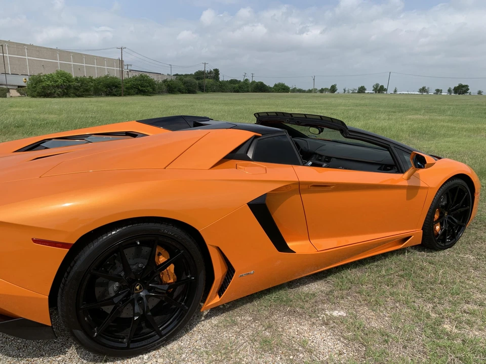 2014 Lamborghini Aventador LP700-4 - Image 29 of 31