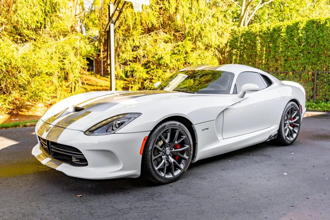 2014 Dodge Viper 5th Gen - Image 2 of 31