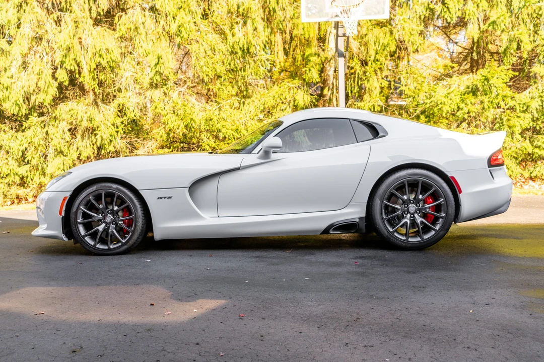 2014 Dodge Viper 5th Gen - Image 3 of 31