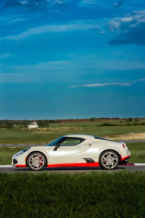 2015 Alfa Romeo 4C Coupe - Image 21 of 31