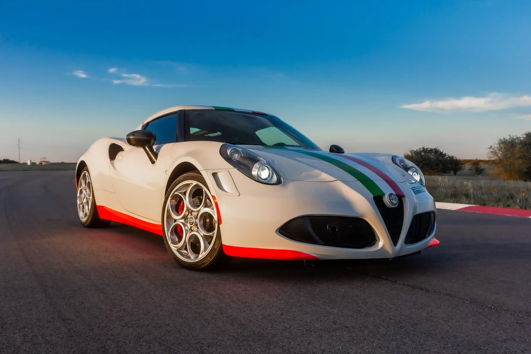2015 Alfa Romeo 4C Coupe - Image 3 of 31