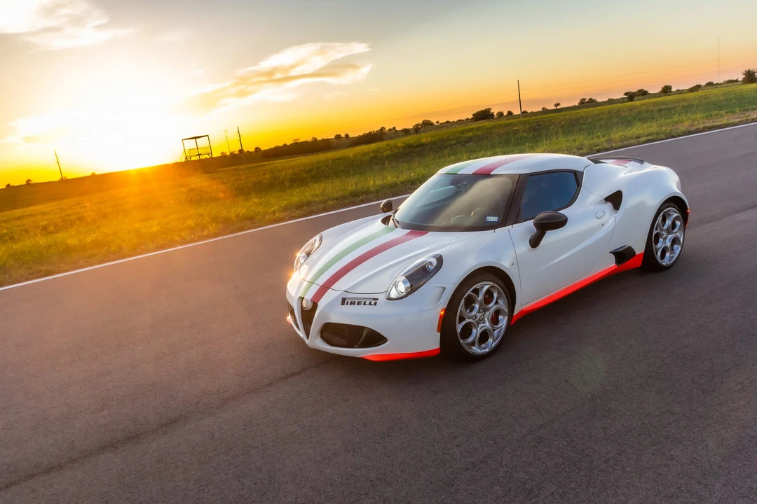 2015 Alfa Romeo 4C Coupe - Image 17 of 31