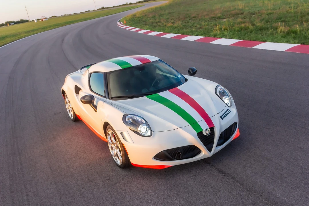 2015 Alfa Romeo 4C Coupe - Image 4 of 31