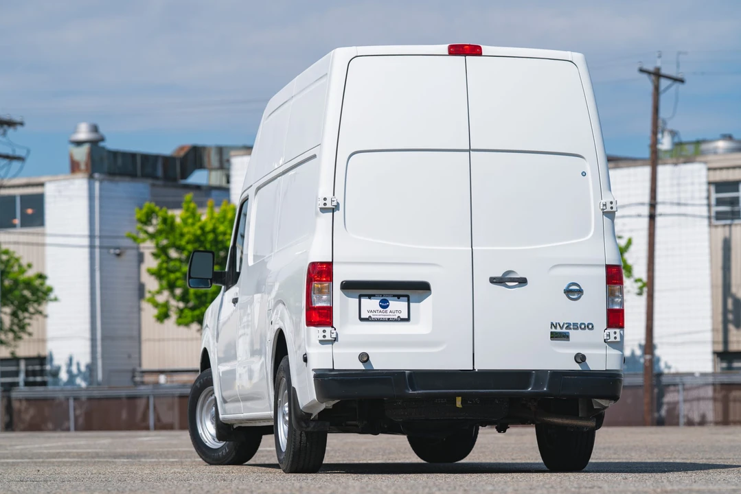 2015 Nissan NV2500 - Image 8 of 31
