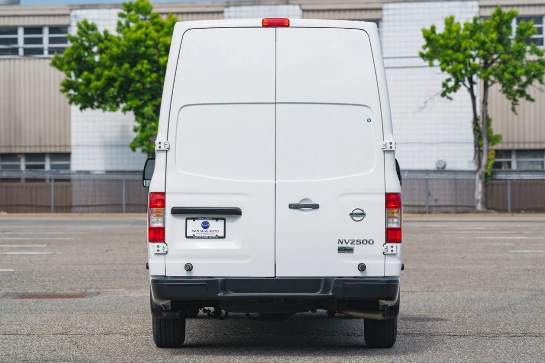 2015 Nissan NV2500 - Image 9 of 31
