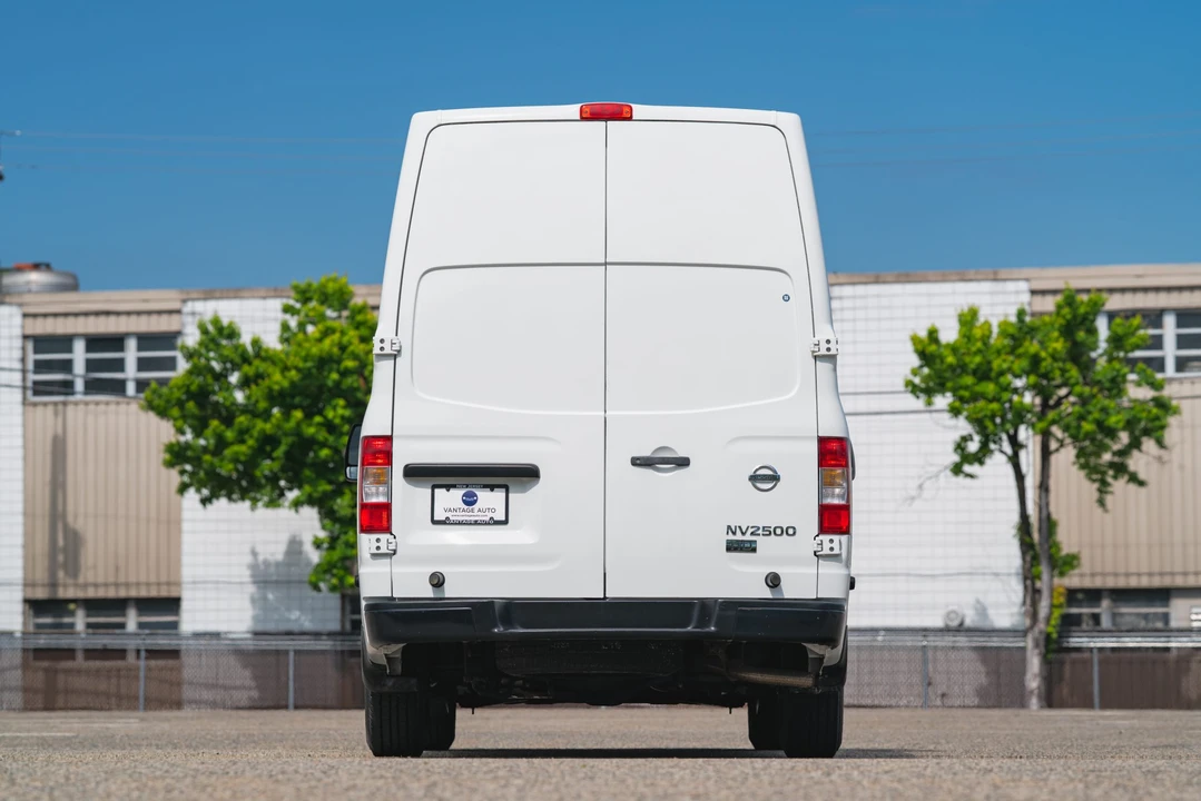 2015 Nissan NV2500 - Image 10 of 31