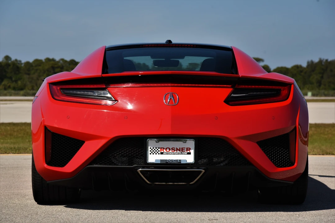 2017 Acura NC1 NSX - Image 9 of 31