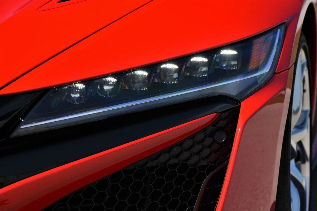 2017 Acura NC1 NSX - Image 24 of 31
