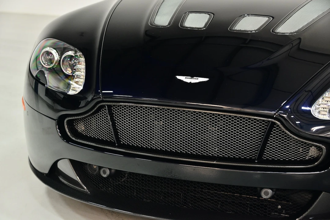2017 Aston Martin V12 Vantage (2010-2018) - Image 29 of 31