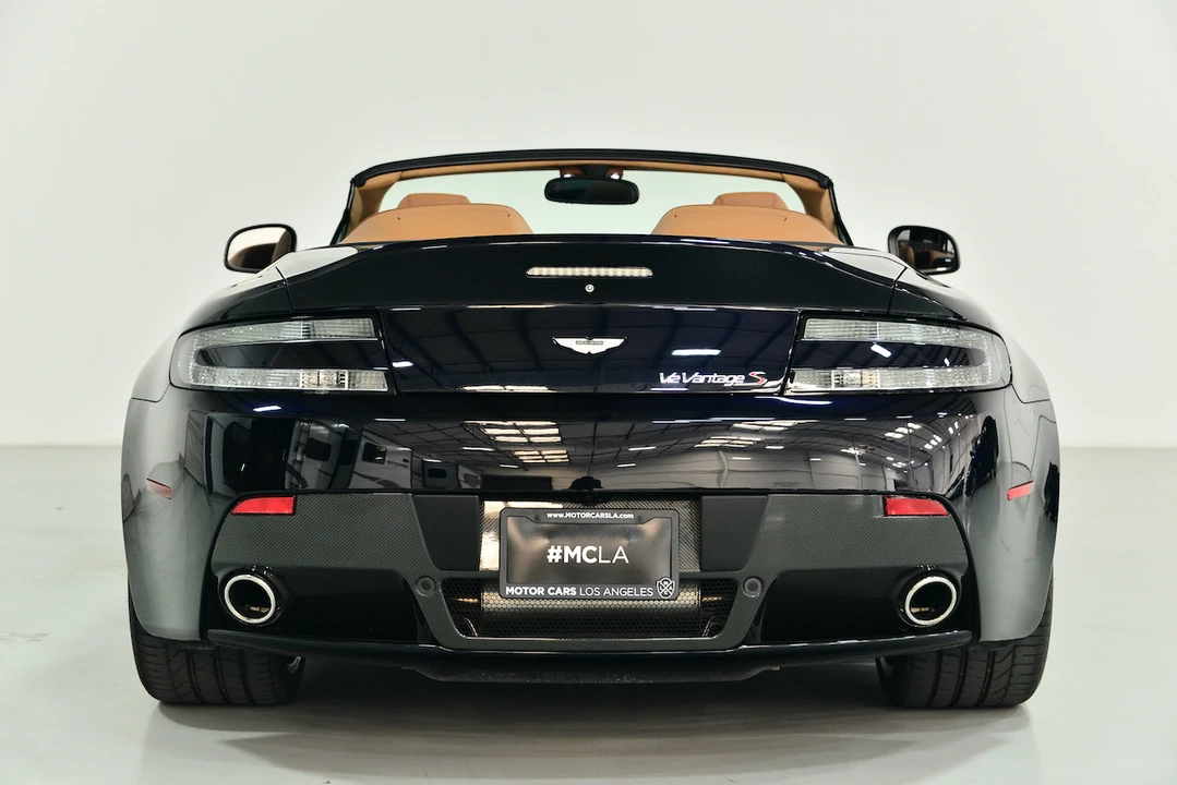 2017 Aston Martin V12 Vantage (2010-2018) - Image 24 of 31