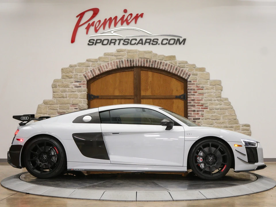 2018 Audi 4S R8 - Image 8 of 31