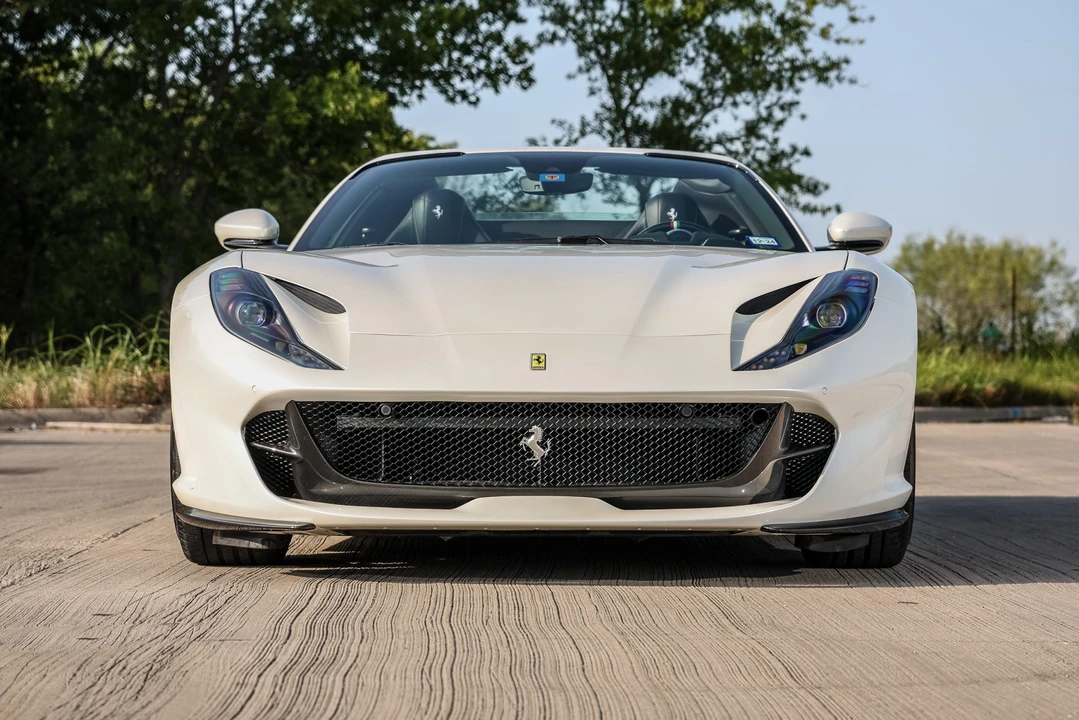 2021 Ferrari 812 GTS - Image 15 of 31