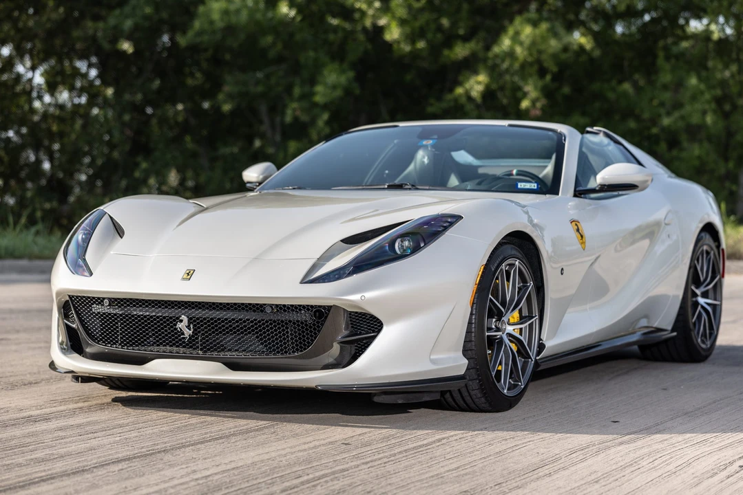 2021 Ferrari 812 GTS - Image 6 of 31