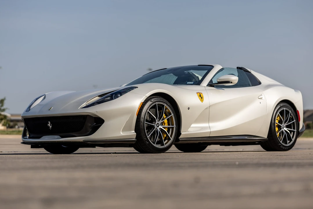 2021 Ferrari 812 GTS - Image 8 of 31