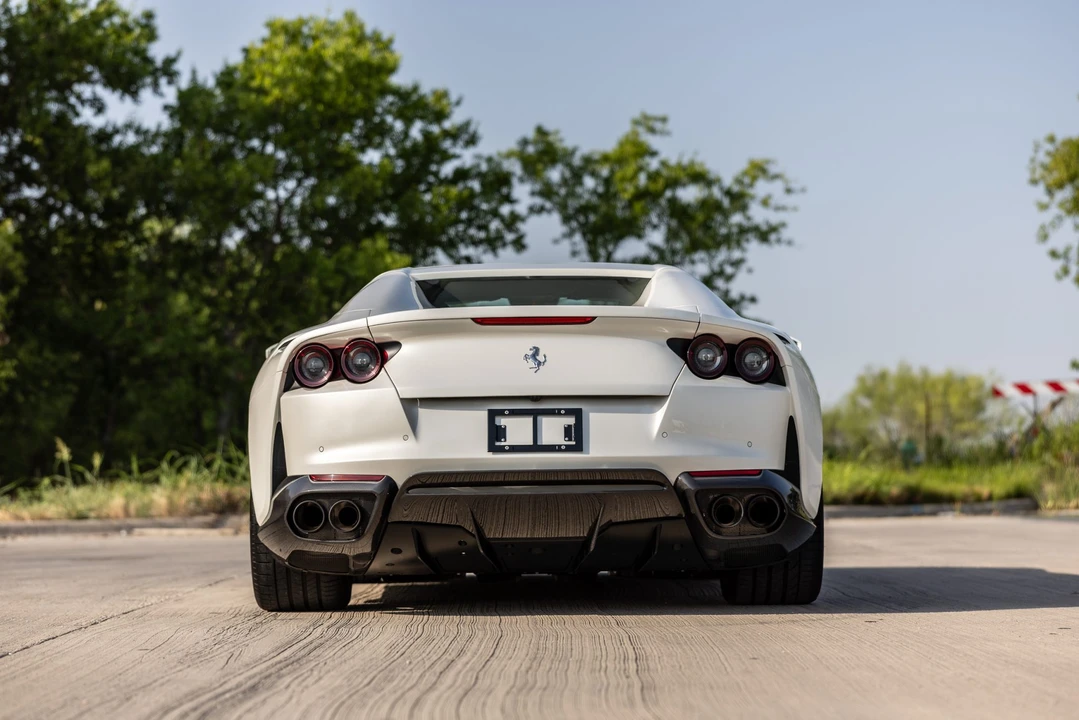 2021 Ferrari 812 GTS - Image 18 of 31