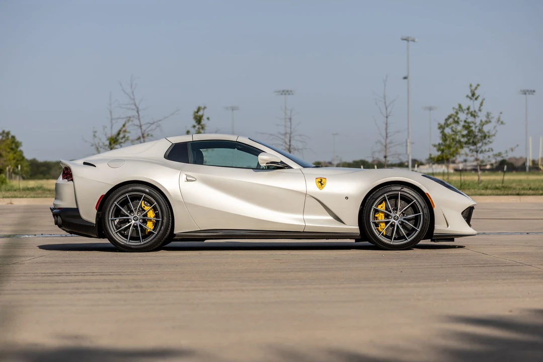 2021 Ferrari 812 GTS - Image 20 of 31
