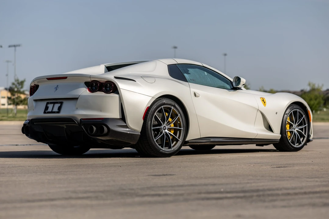 2021 Ferrari 812 GTS - Image 19 of 31