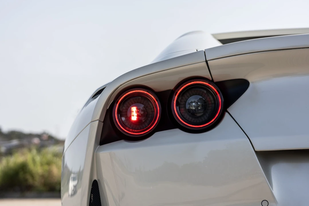 2021 Ferrari 812 GTS - Image 27 of 31