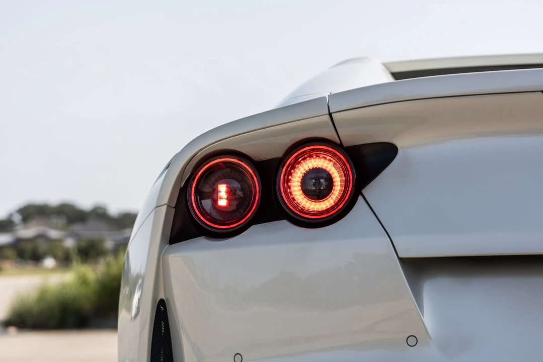 2021 Ferrari 812 GTS - Image 28 of 31