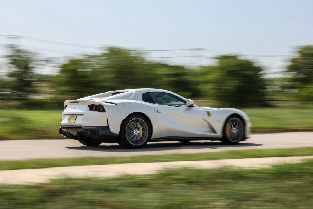 2021 Ferrari 812 GTS - Image 4 of 31