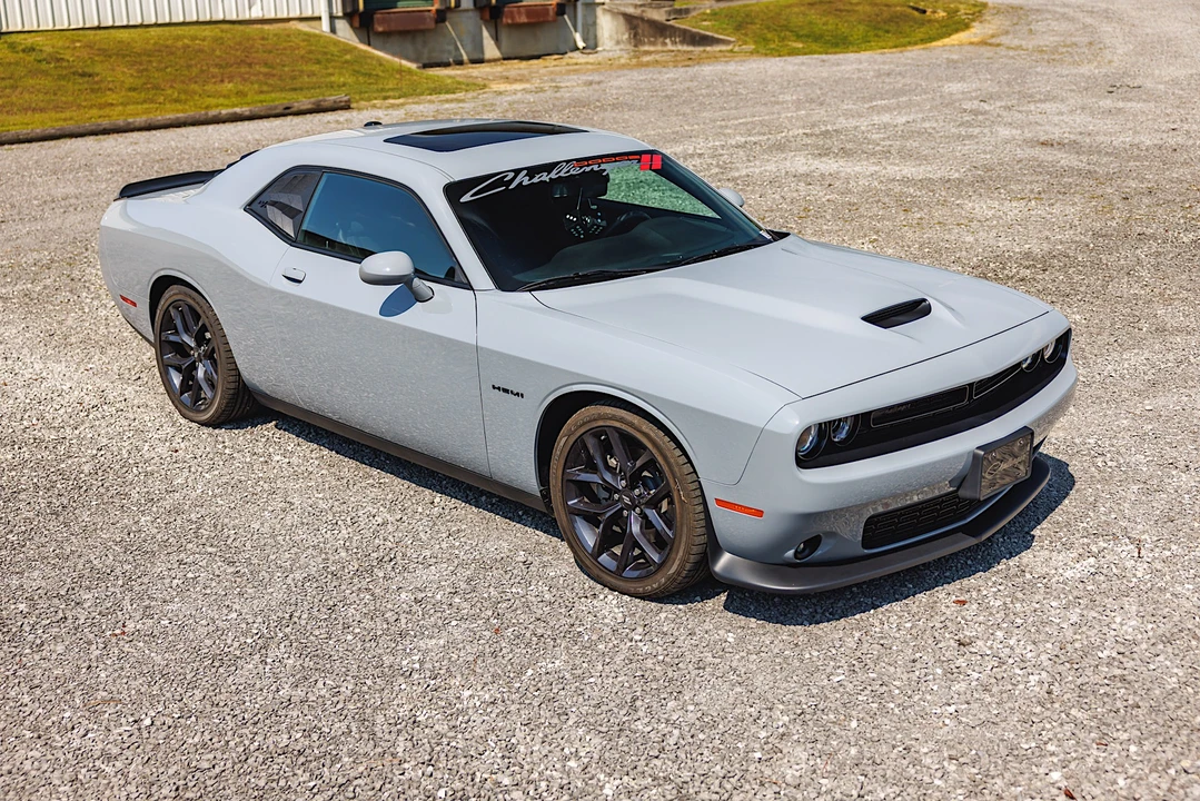 2022 Dodge Challenger 3rd Gen - Image 16 of 31
