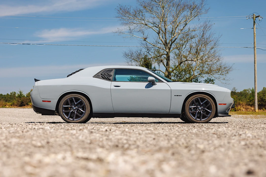 2022 Dodge Challenger 3rd Gen - Image 14 of 31