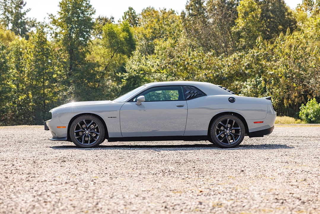 2022 Dodge Challenger 3rd Gen - Image 10 of 31