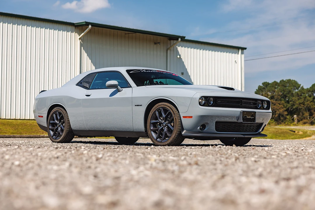 2022 Dodge Challenger 3rd Gen - Image 15 of 31