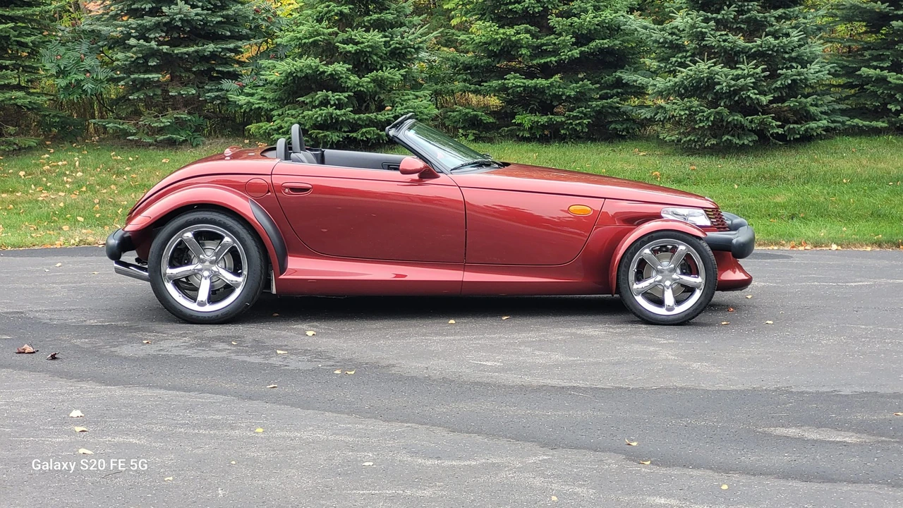 2002 Plymouth Prowler - Image 14 of 31
