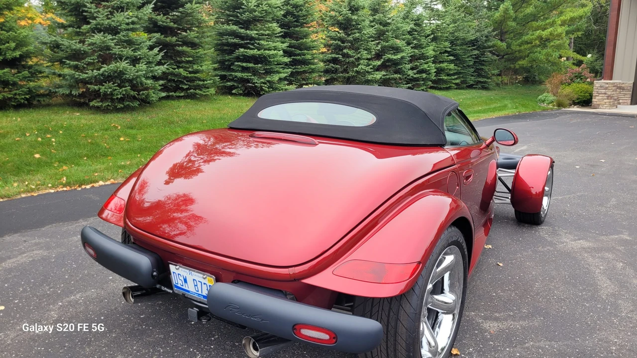 2002 Plymouth Prowler - Image 11 of 31