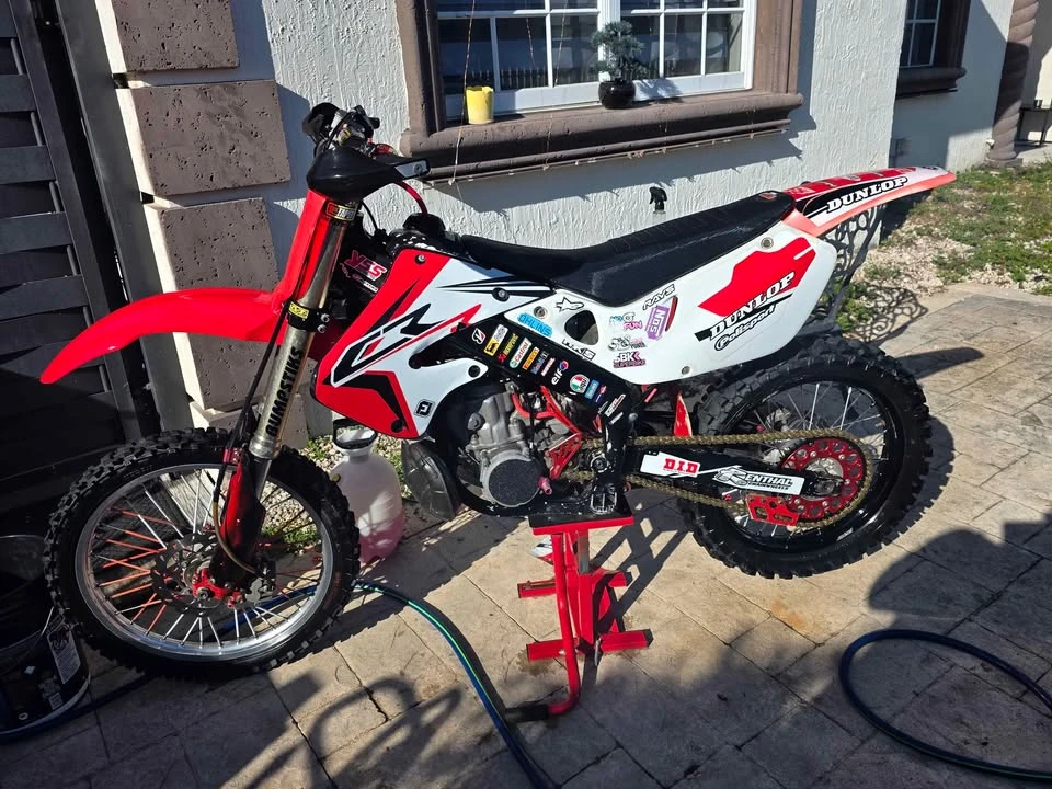 1999 Honda CR - Image 3 of 4