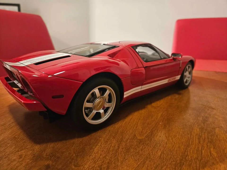 2005 Ford GT 1st Gen - Image 2 of 2