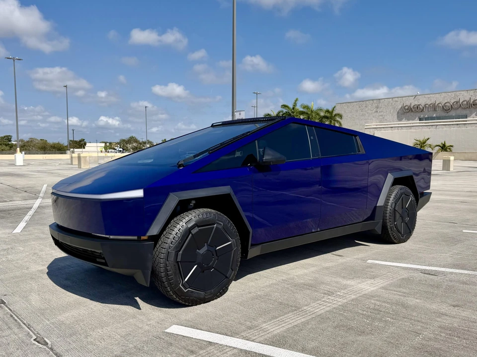 2024 Tesla Cybertruck - Image 4 of 31