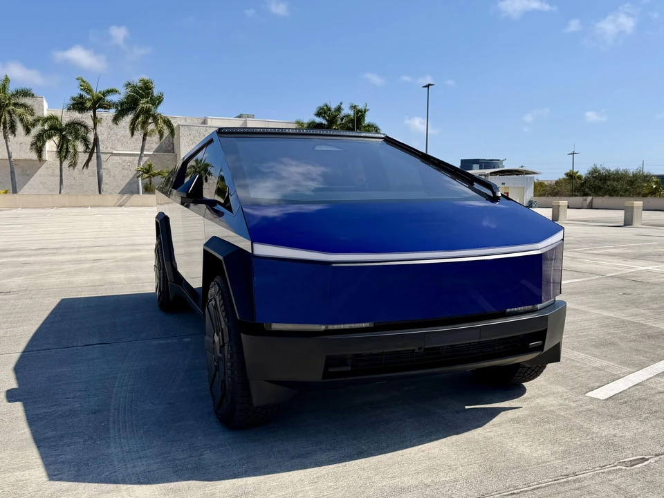 2024 Tesla Cybertruck - Image 21 of 31