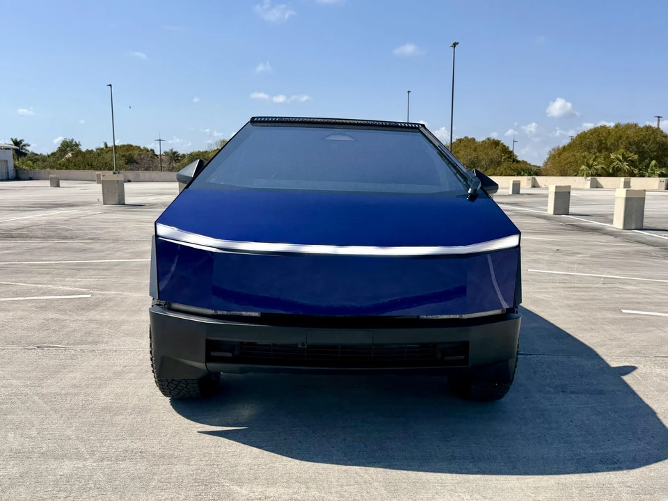2024 Tesla Cybertruck - Image 23 of 31