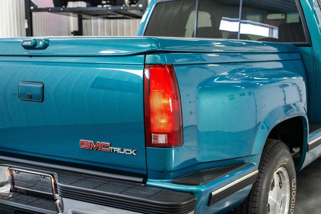 1997 GMC Sierra 1st Gen - Image 25 of 31