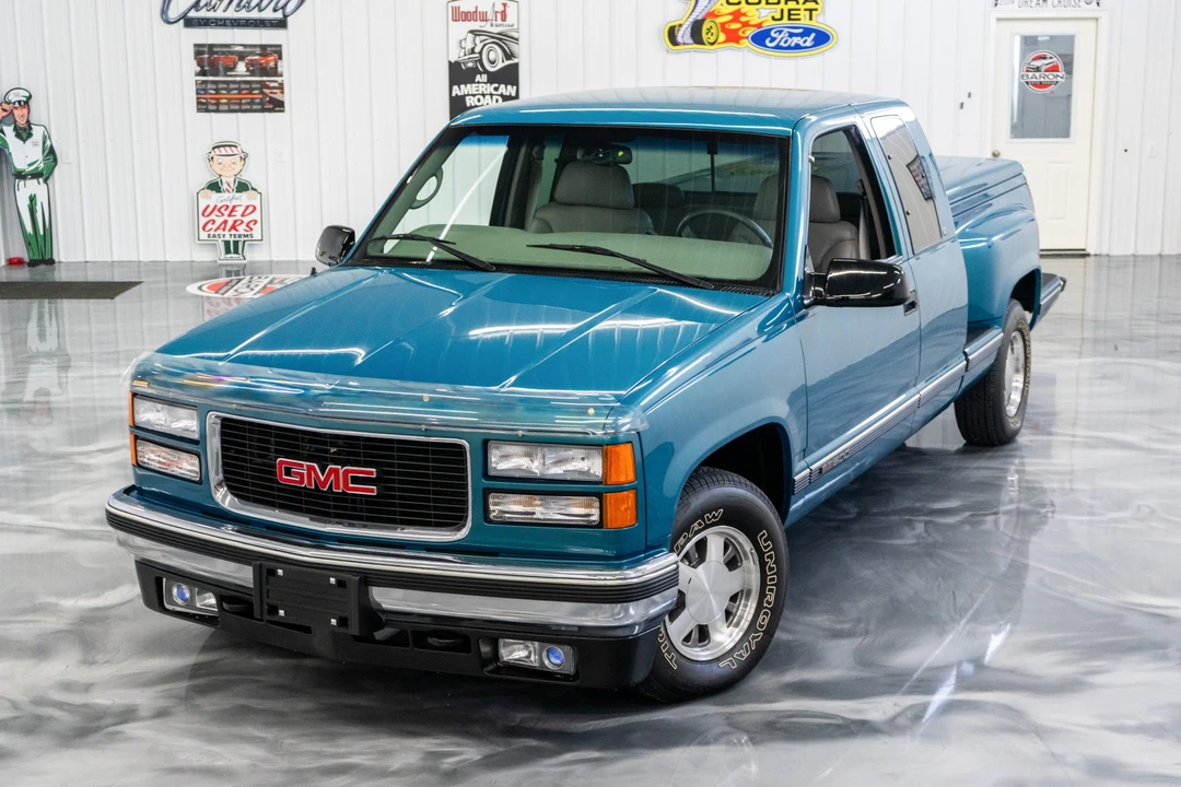 1997 GMC Sierra 1st Gen - Image 5 of 31
