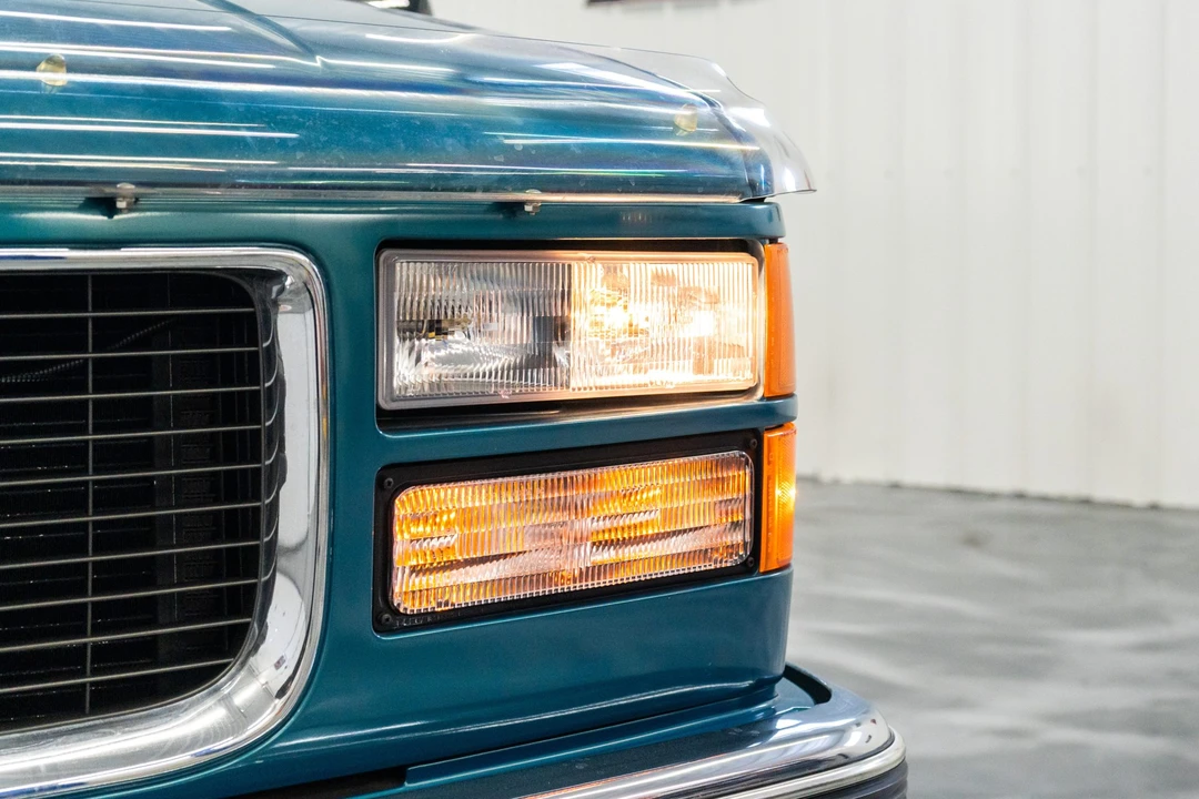 1997 GMC Sierra 1st Gen - Image 17 of 31