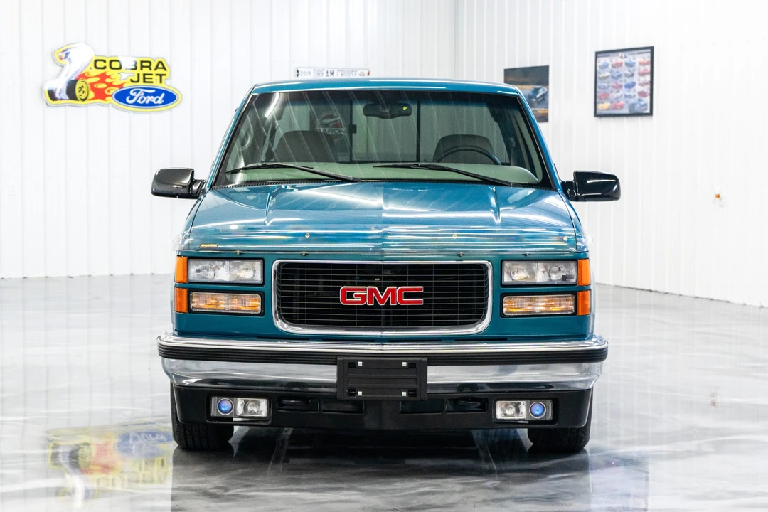 1997 GMC Sierra 1st Gen - Image 3 of 31