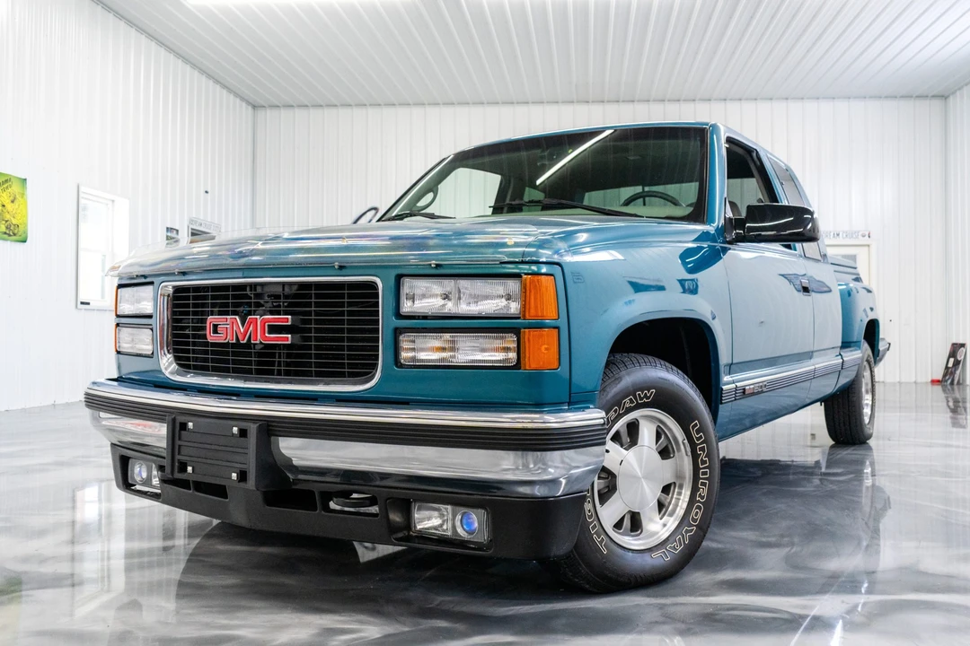 1997 GMC Sierra 1st Gen - Image 4 of 31