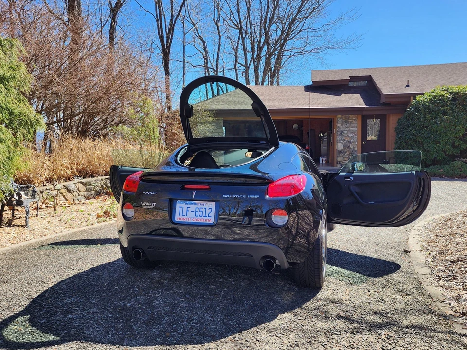 2009 Pontiac Solstice GXP - Image 11 of 31