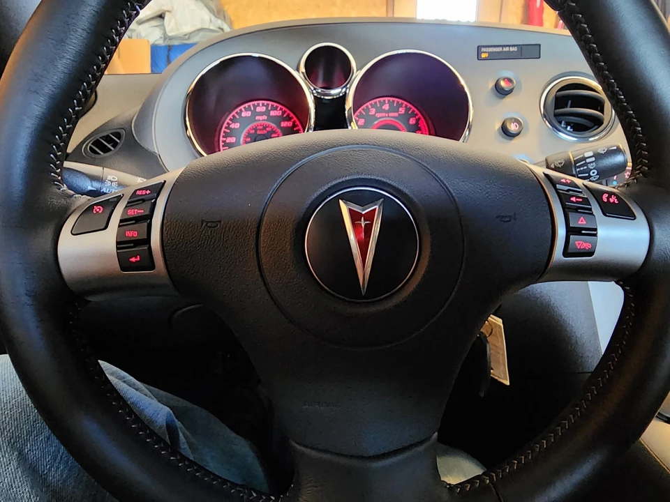 2009 Pontiac Solstice GXP - Image 30 of 31