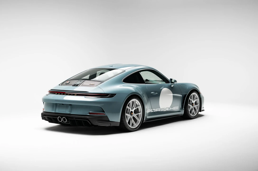 2024 Porsche 992 S/T - Image 19 of 21