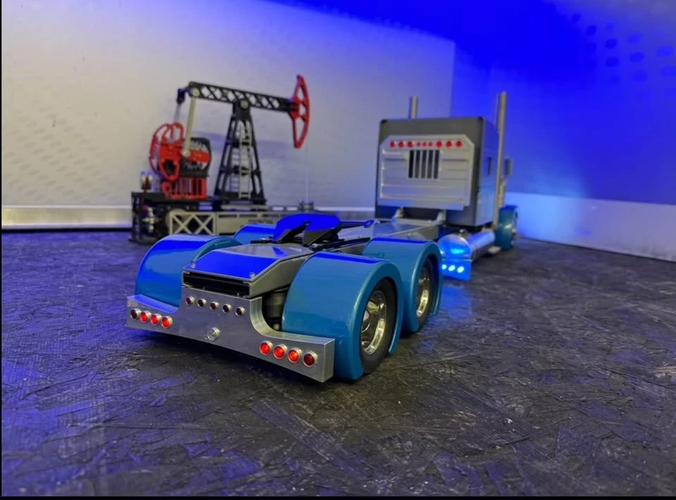 Parts & Memorabilia Scale Models - Image 7 of 8