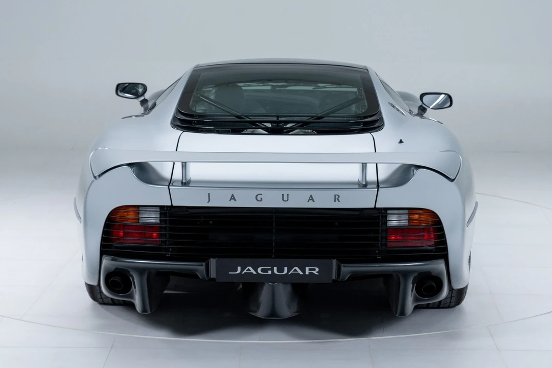 1993 Jaguar XJ220 - Image 5 of 31
